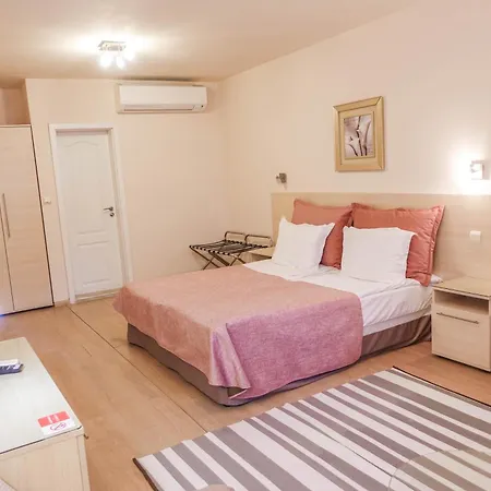 卫城酒店 酒店 2*