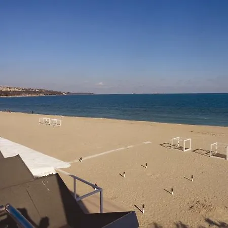 Acropolis Otel 2*