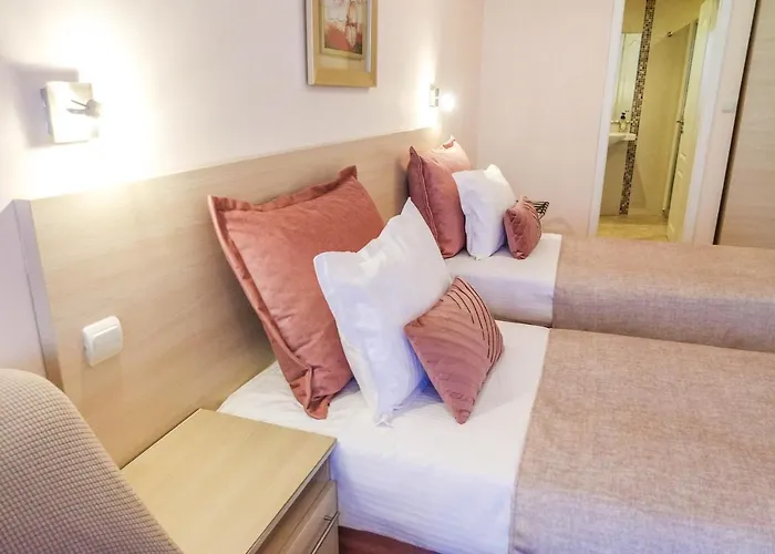 卫城酒店 瓦爾納