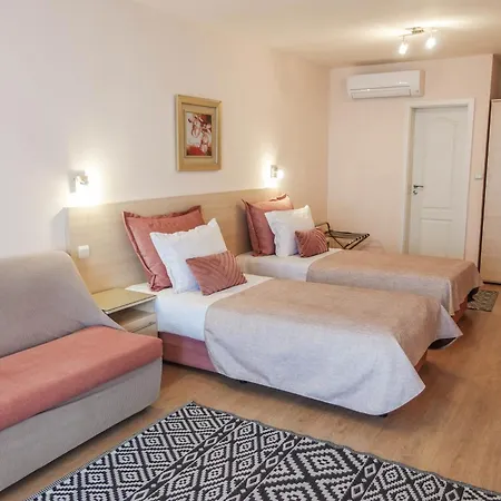 Hotel Acropolis 2*