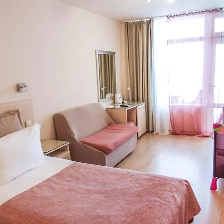 Acropolis Hotel 2*